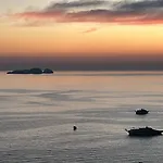 La Maliosa D' Arienzo Nocleg ze śniadaniem 3*