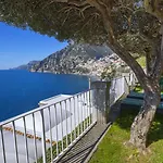 La Maliosa D' Arienzo Bed and Breakfast 3*