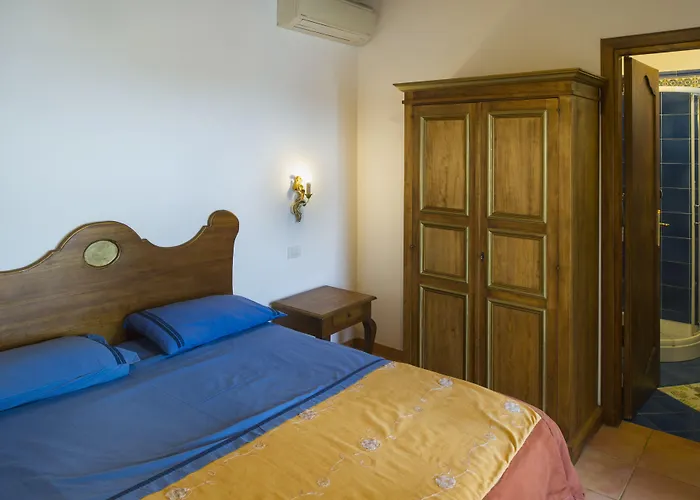 La Maliosa D' Arienzo Bed & Breakfast 3*