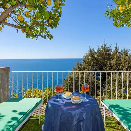 La Maliosa Oda ve Kahvaltı 3*