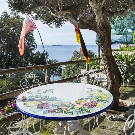 Oda ve Kahvaltı La Maliosa 3*